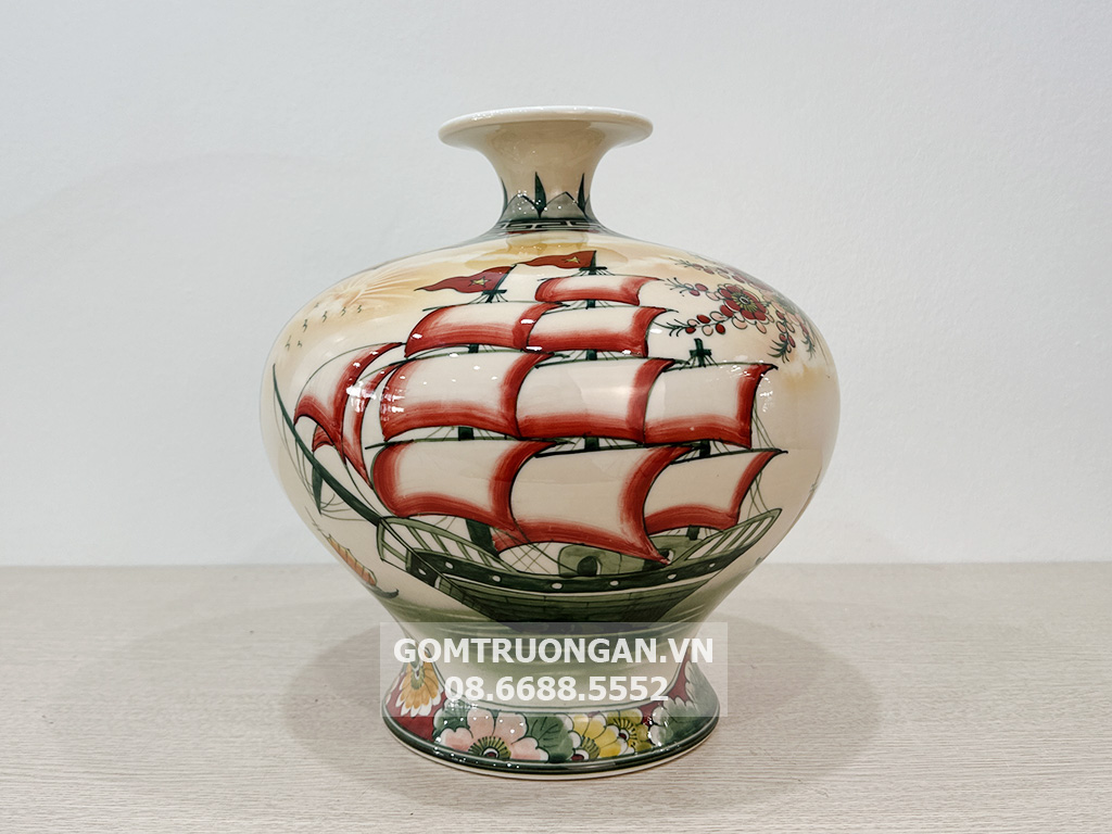 Bình hút tài lộc Thuận Buồm Xuôi Gió Phú Quý men hoàng thổ đùi dế 2