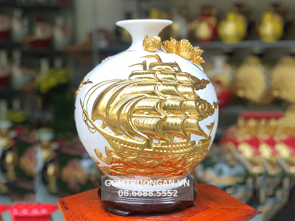 Bình hút lộc đắp nổi dát vàng Thuận Buồm Xuôi Gió mệnh Kim 1