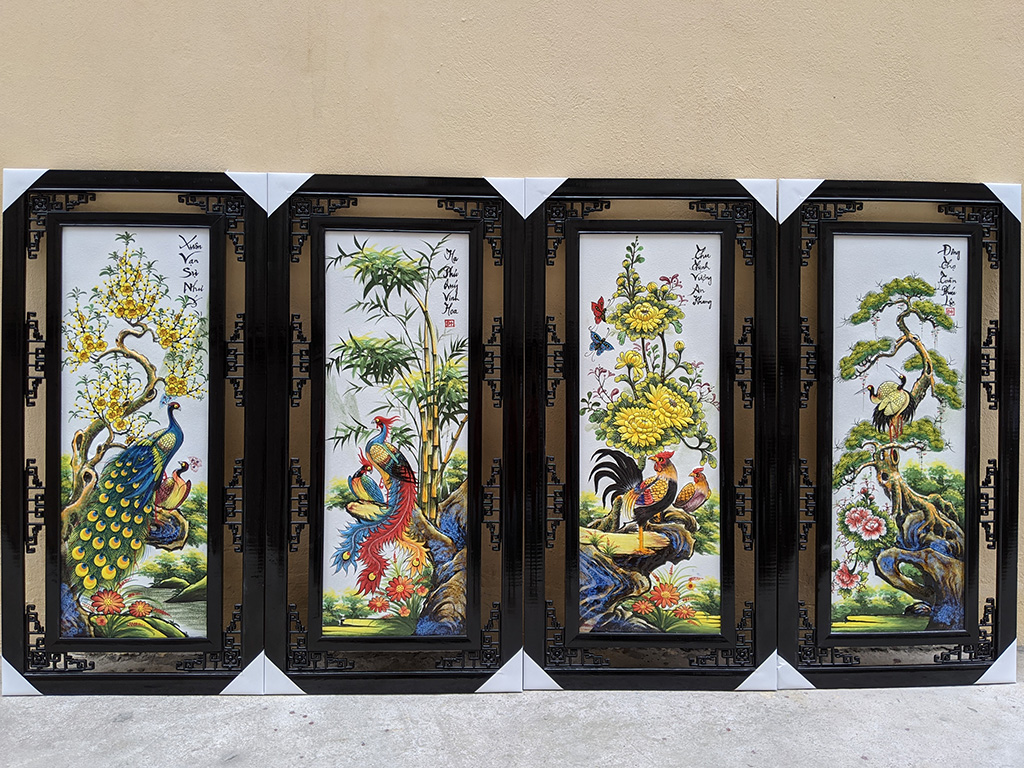 Tranh tứ quý đắp nổi khung gỗ thông 97x47cm 1