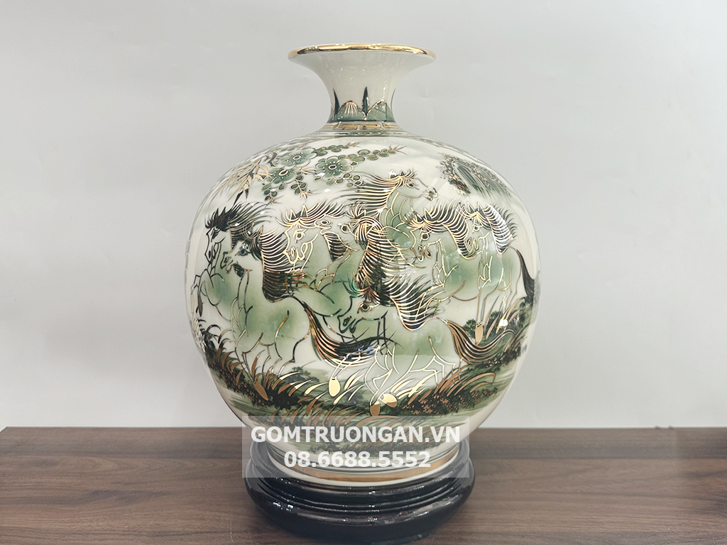 Bình hút lộc vẽ vàng Thuận Buồm Xuôi Gió Bát Mã men hoàng thổ 3