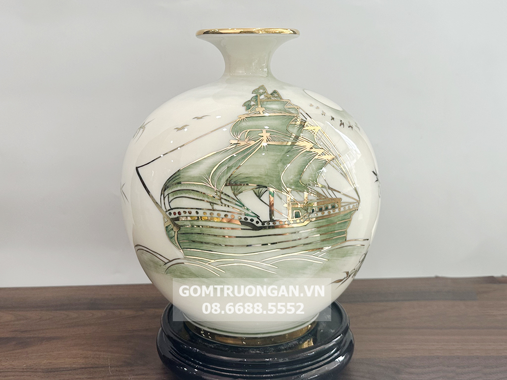 Bình hút lộc vẽ vàng Thuận Buồm Xuôi Gió Phú Quý men hoàng thổ 25cm 1