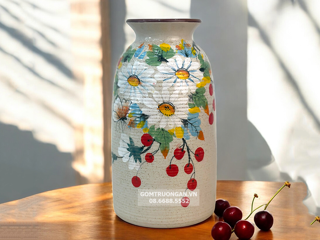 Lọ hoa men tiêu 3D dáng phích ganh to vẽ tay hoa cúc họa mi trắng 1