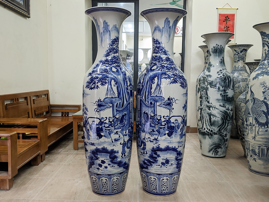 Lọ lộc bình Bát Tràng men lam Vinh Quy Bái Tổ vẽ kỹ 1m6 1