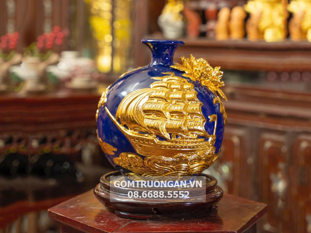 Bình hút lộc mệnh thủy đắp nổi dát vàng Thuận Buồm Xuôi Gió 21cm 1