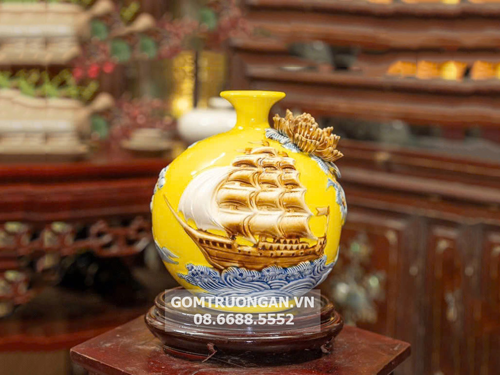 Bình hút lộc mệnh kim đắp nổi Thuận Buồm Xuôi Gió 21cm 1