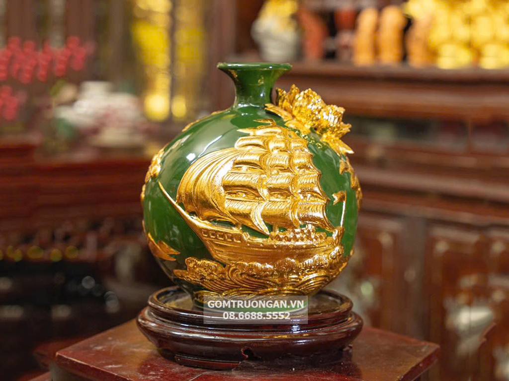 Bình hút lộc mệnh mộc đắp nổi dát vàng Thuận Buồm Xuôi Gió 21cm 1