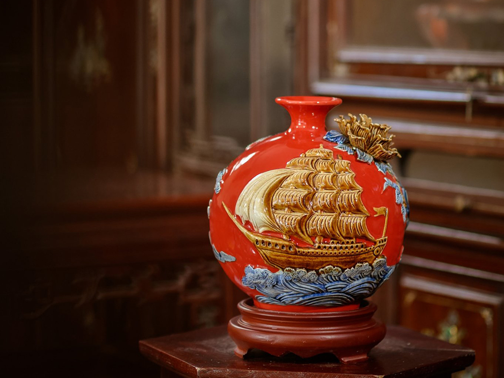 Bình hút lộc mệnh hỏa đắp nổi Thuận Buồm Xuôi Gió 21cm 1