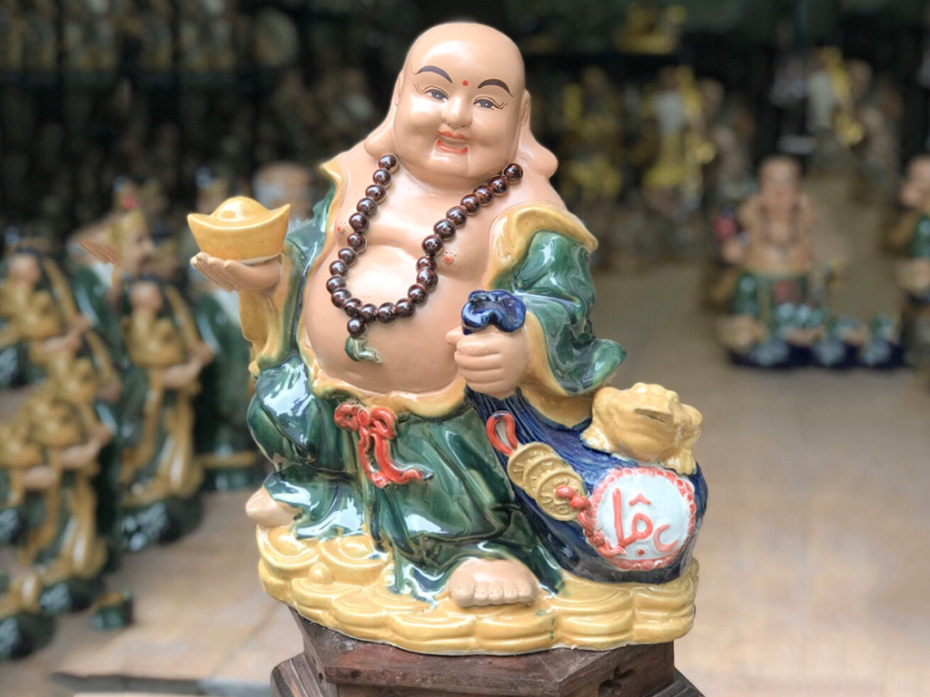 Tượng sứ Di Lặc kéo túi lộc S1 cao 43cm 2