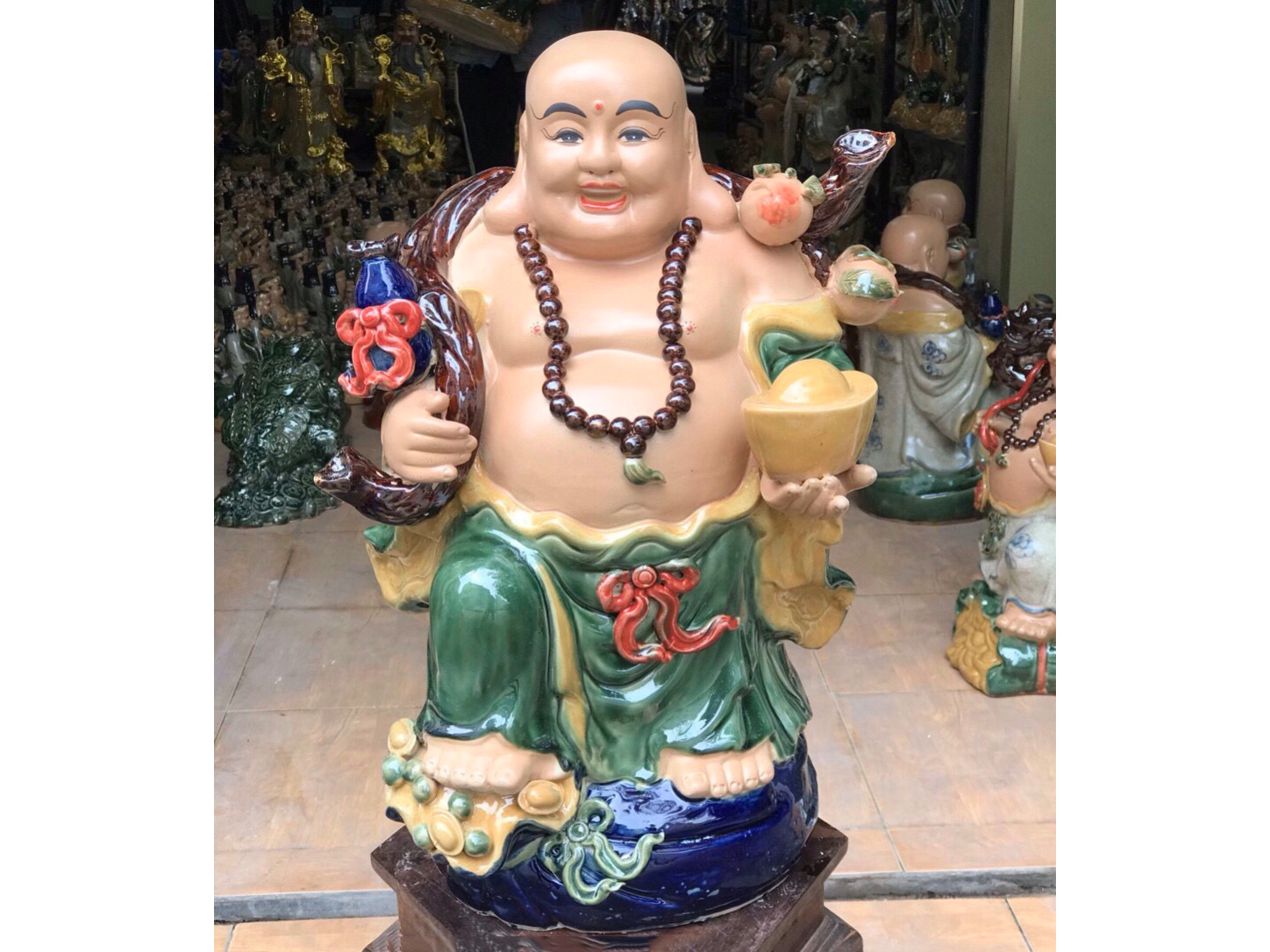 Tượng sứ Di Lặc men màu ghánh hồ lô đào cao 52cm 2