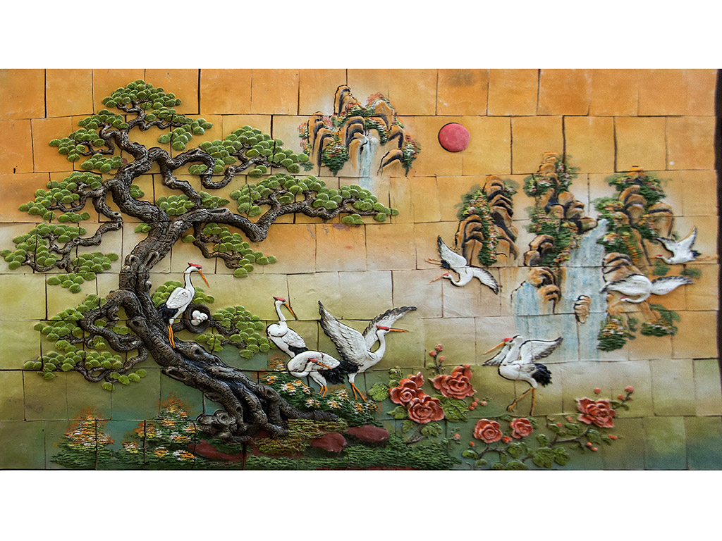 Tranh gốm ốp tường Tùng hạc diên niên 1