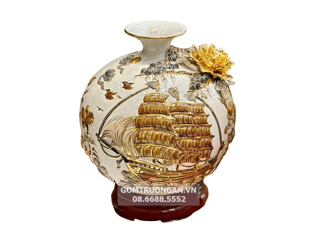 Bình hút lộc đắp nổi Thuận Buồm Xuôi Gió men trắng 26cm vẽ vàng 1