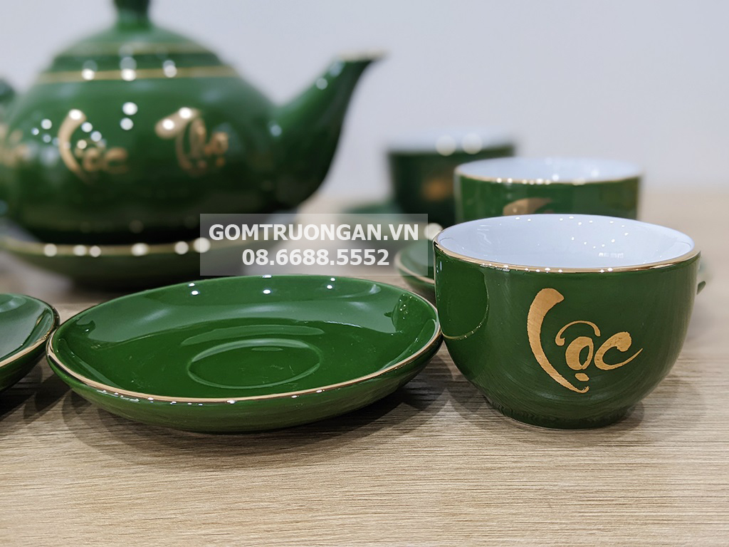 Bộ ấm trà Bát Tràng men xanh ngọc lục bảo vẽ vàng kim 4