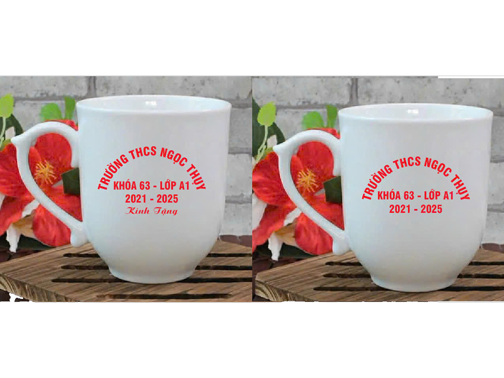 Ly sứ in logo Trường THCS Ngọc Thụy 1