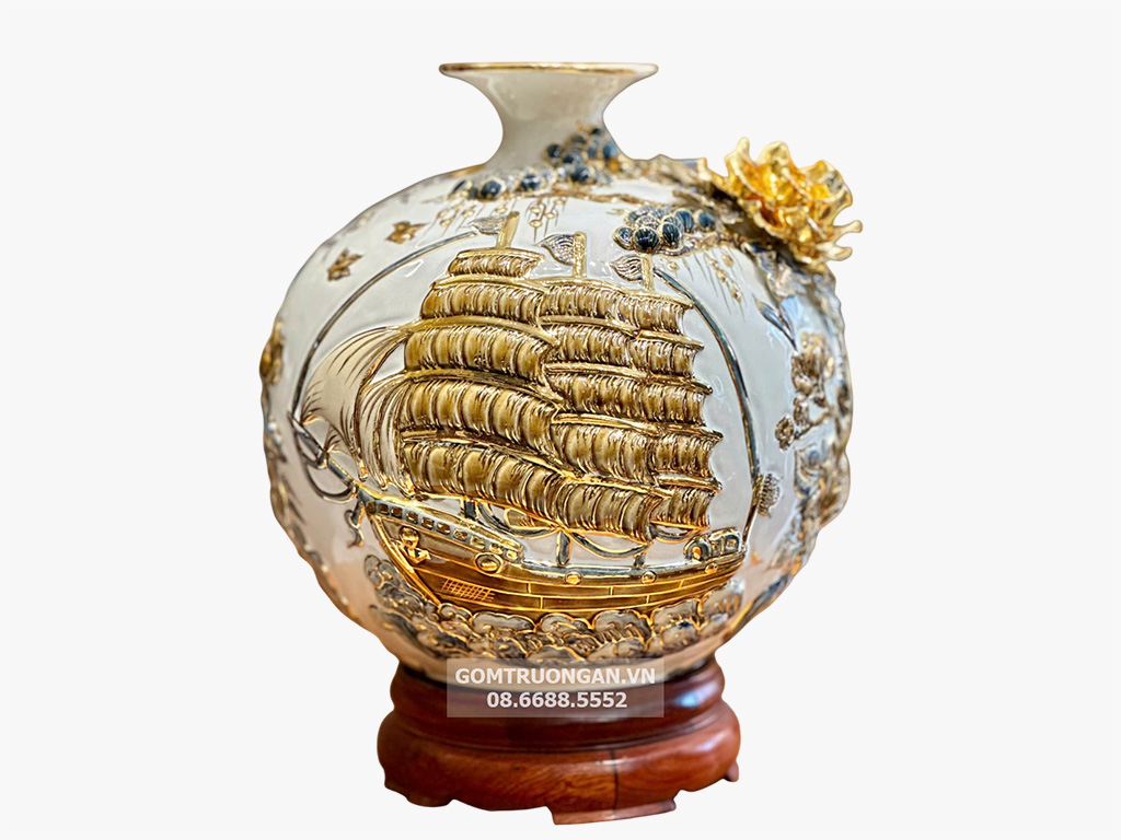 Bình hút lộc đắp nổi Thuận Buồm Xuôi Gió màu trắng 30cm vẽ vàng 1