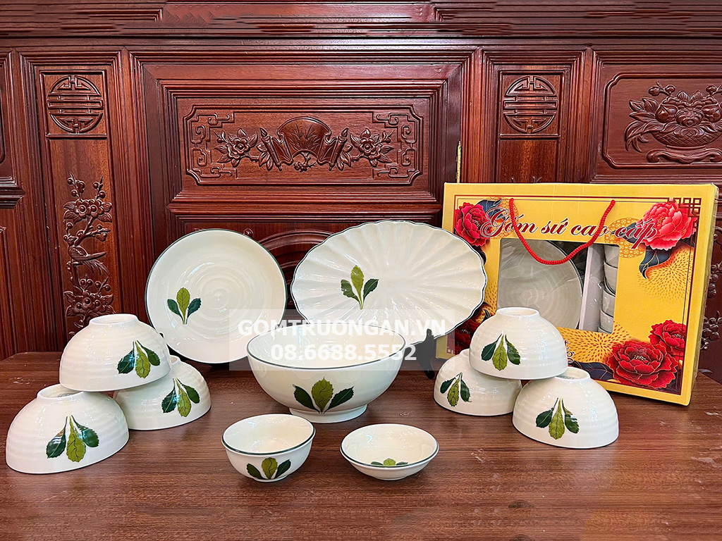 Bộ bát đĩa quà tặng Bát Tràng cao cấp vẽ tay ngò gai 1