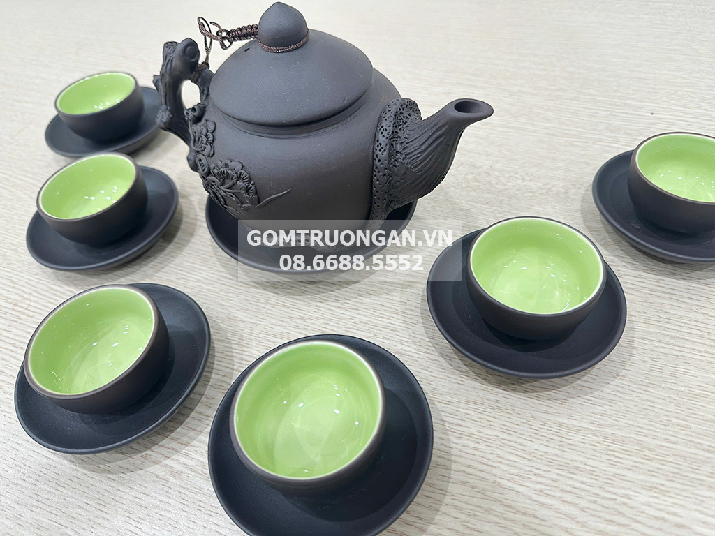 Bộ ấm chén tử sa Bát Tràng quai đắp nổi gốc cây tùng 3