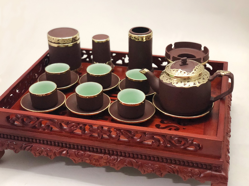 Nguy&ecirc;n nh&acirc;n khiến ấm ch&eacute;n bị nứt nhẹ