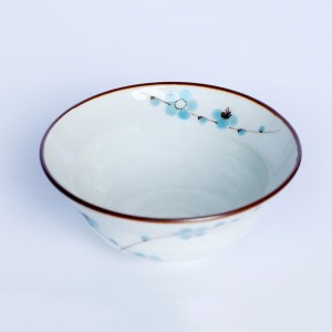 Bát yêu phi 18 đào xanh