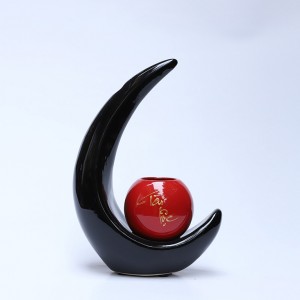 Bình hoa trang trí tài lộc dáng vầng trăng