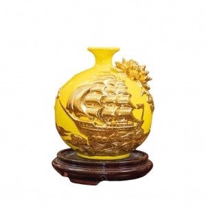 Bình hút lộc mệnh kim đắp nổi dát vàng Thuận Buồm Xuôi Gió 21cm