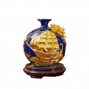 Bình hút lộc mệnh thủy đắp nổi dát vàng Thuận Buồm Xuôi Gió 21cm