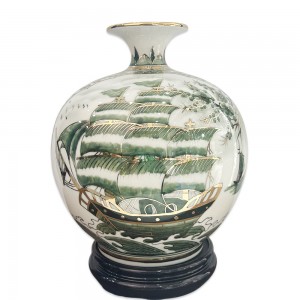 Bình hút lộc vẽ vàng Thuận Buồm Xuôi Gió Bát Mã men hoàng thổ