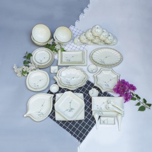 Bộ bát đĩa Bát Tràng men kem vẽ hoa Đào xanh đầy đủ