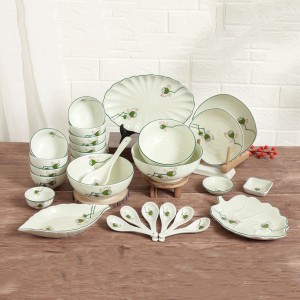 Bộ bát đĩa Bát Tràng vẽ tay nhụy sen 28 món