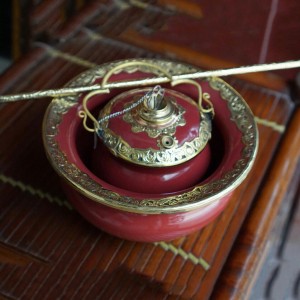 Điếu bát men mận đỏ đun bọc đồng