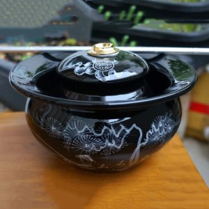 Điếu bát men xanh đen mệnh Mộc