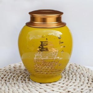 Hộp đựng chè màu vàng vẽ vàng Thuận Buồm Xuôi Gió