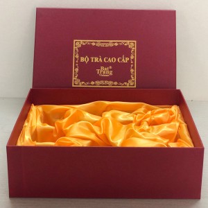 Hộp xi lót lụa vàng ấm chén phụ kiện 4 cao cấp Bát Tràng
