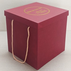 Hộp xi lót lụa vàng cao cấp Bát Tràng 32x28