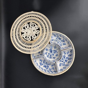 Khay mứt mây vẽ hoa sen dây xanh