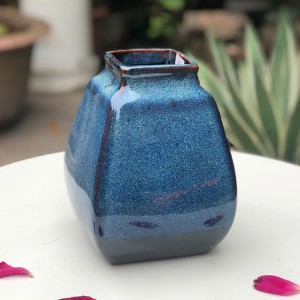 Lọ hoa Bát Tràng men hỏa biến xanh đại dương dáng giỏ cua 4 cạnh