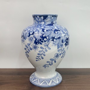 Lọ hoa decor men lam Vò Chân Cao Ngàn Hoa Lửng