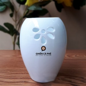 Lọ hoa sứ men trắng in logo dáng xoài cua S3