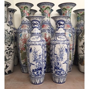 Lọ lộc bình men lam Tứ quý 1m25