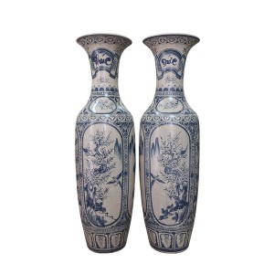 Lọ lộc bình men rạn cổ Tứ Quý 1m6