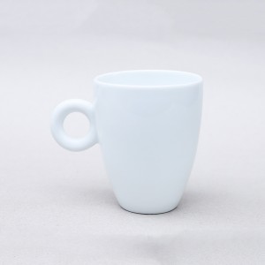 Ly sứ men trắng dáng bầu quai tròn